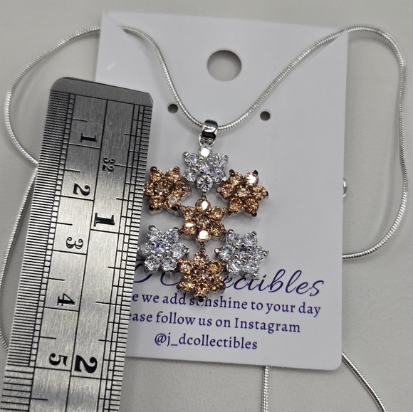 Swarovski Crystal Elements Silver Necklace Champagne Floral 20 inch Prom Bridal - Picture 4 of 4